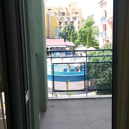 Ξενοδοχείο με διαμερίσματα Elit 1