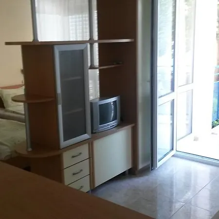 Ξενοδοχείο με διαμερίσματα Elit 1 Σάνι Μπιτς